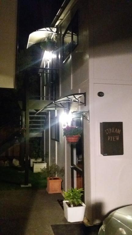 Apartamento Stream View Christchurch Exterior foto